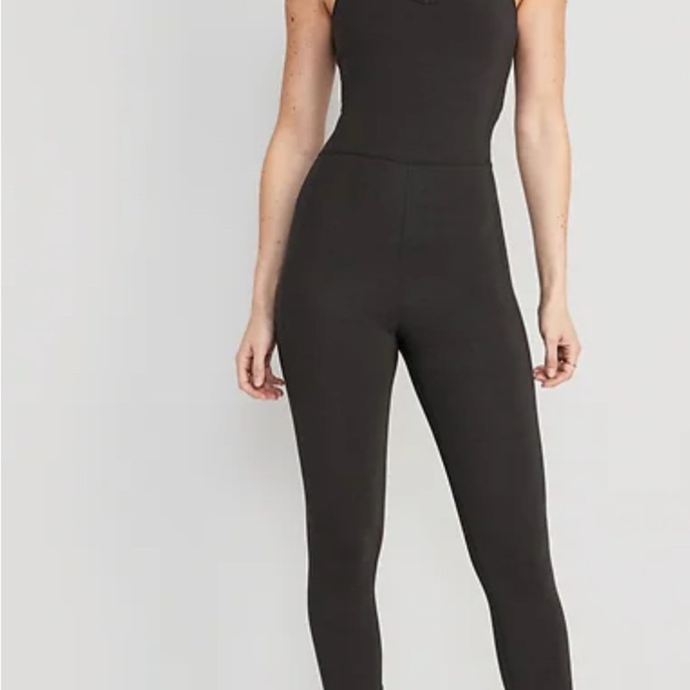 Old Navy body suit large‎  Women's Black Jumpsuit powerchill fitted jumpsuit